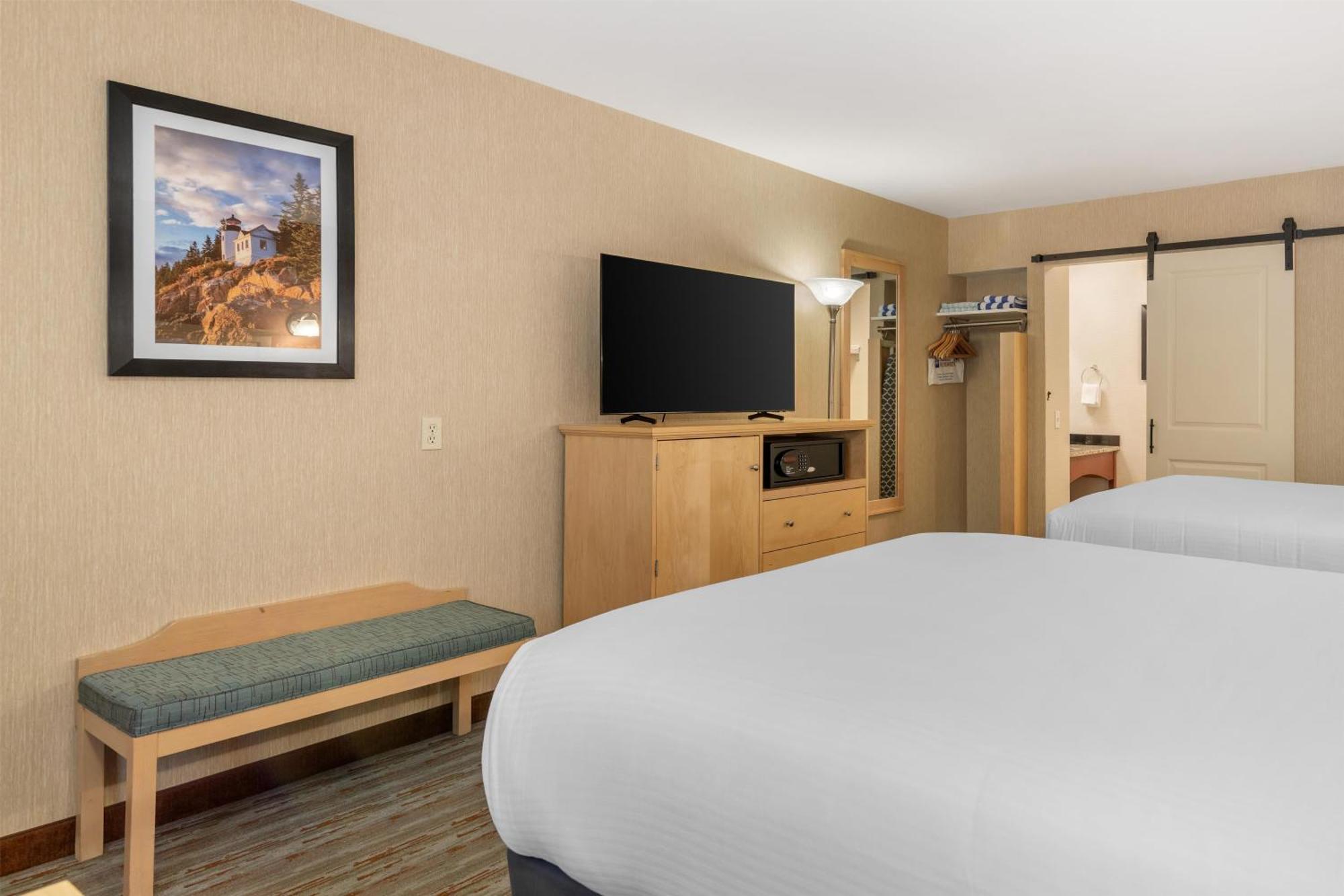 Queen Room Two Queen Beds Non Smoking